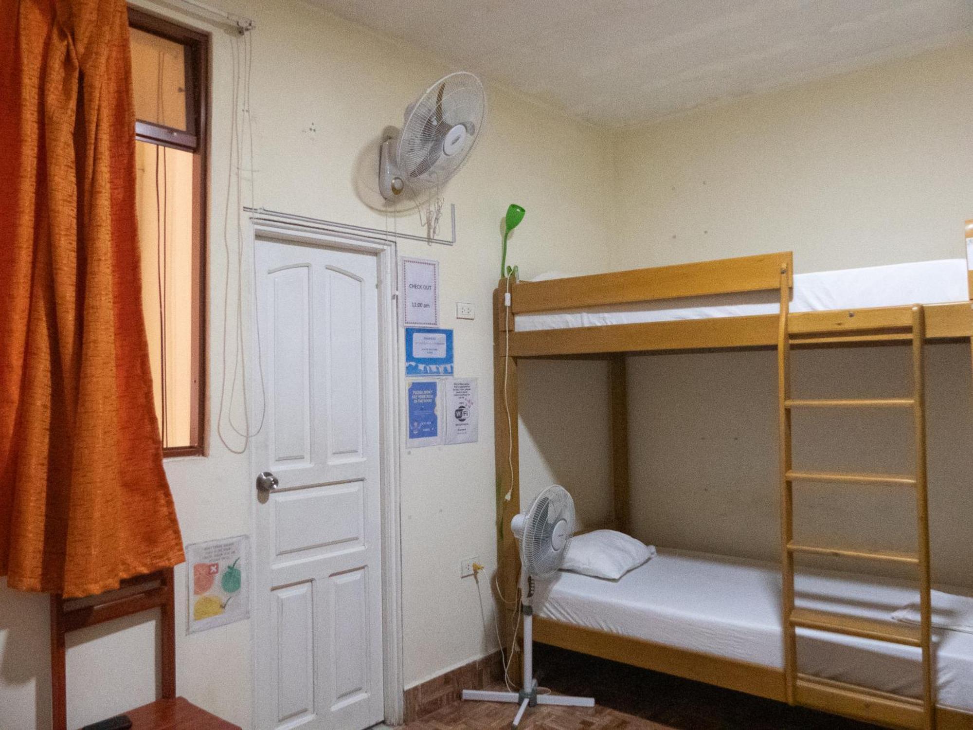 Moicca Youth Hostel Ікітос Номер фото